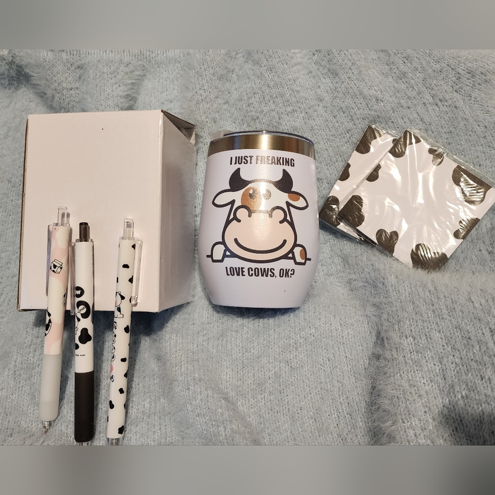 Cow lover bundle- coffee tumbler,  3 pens and 2 sticky pads New in box